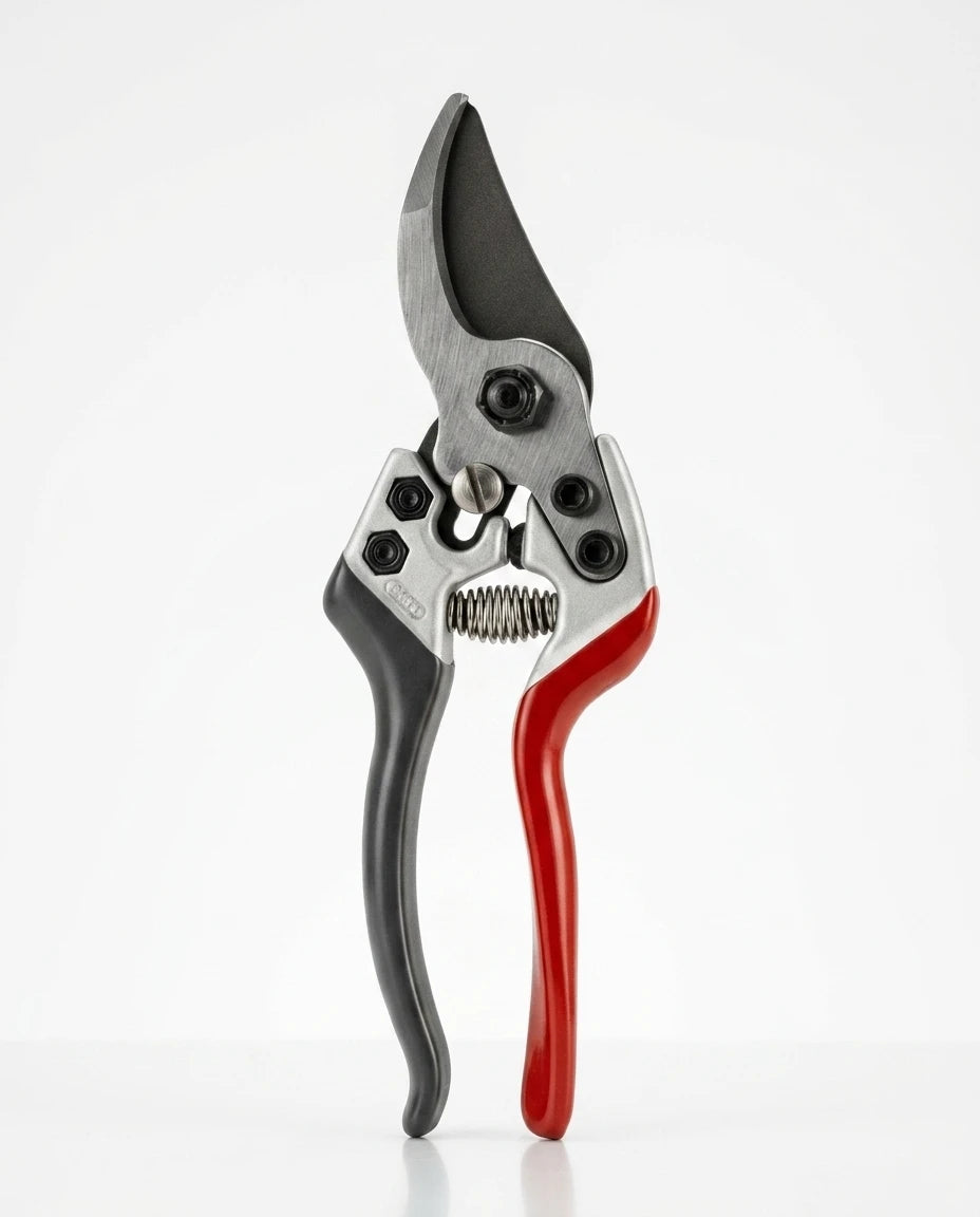 Yapı Market Nalbur Pro-Cut 220 mm dövme çelik bypass budama makası, ergonomik kırmızı siyah saplı ve metal yaylı.